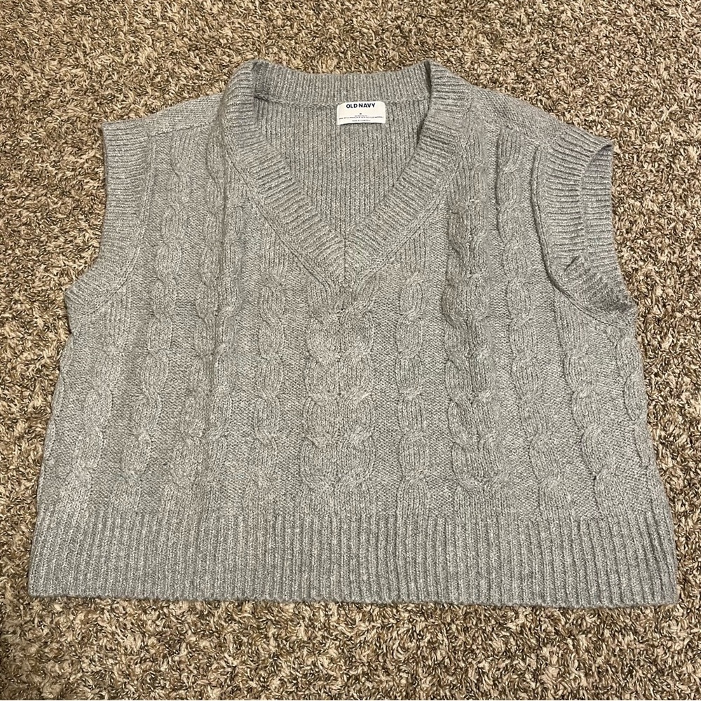 Old Navy V-Neck Sweater Vest